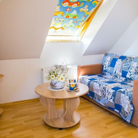 Guests House "Like Home" Σιγκούλντα Εξωτερικό φωτογραφία